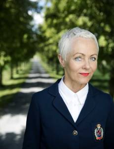 Mona-Hoevring-1-farger