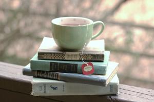 Books_and_tea